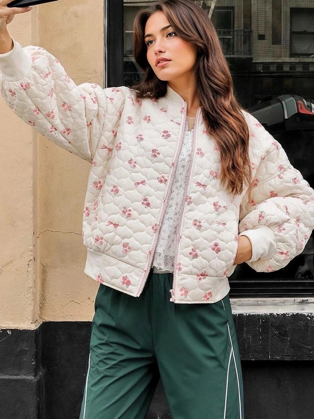New Look Floral Quilted Bomber Jacket in Cream & Pink Large Like New Size L
